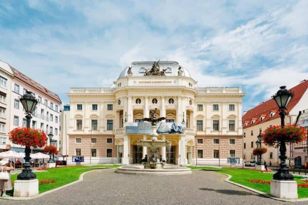 Diamond Residence In Old Town With Free Parking Bratislava Exterior foto