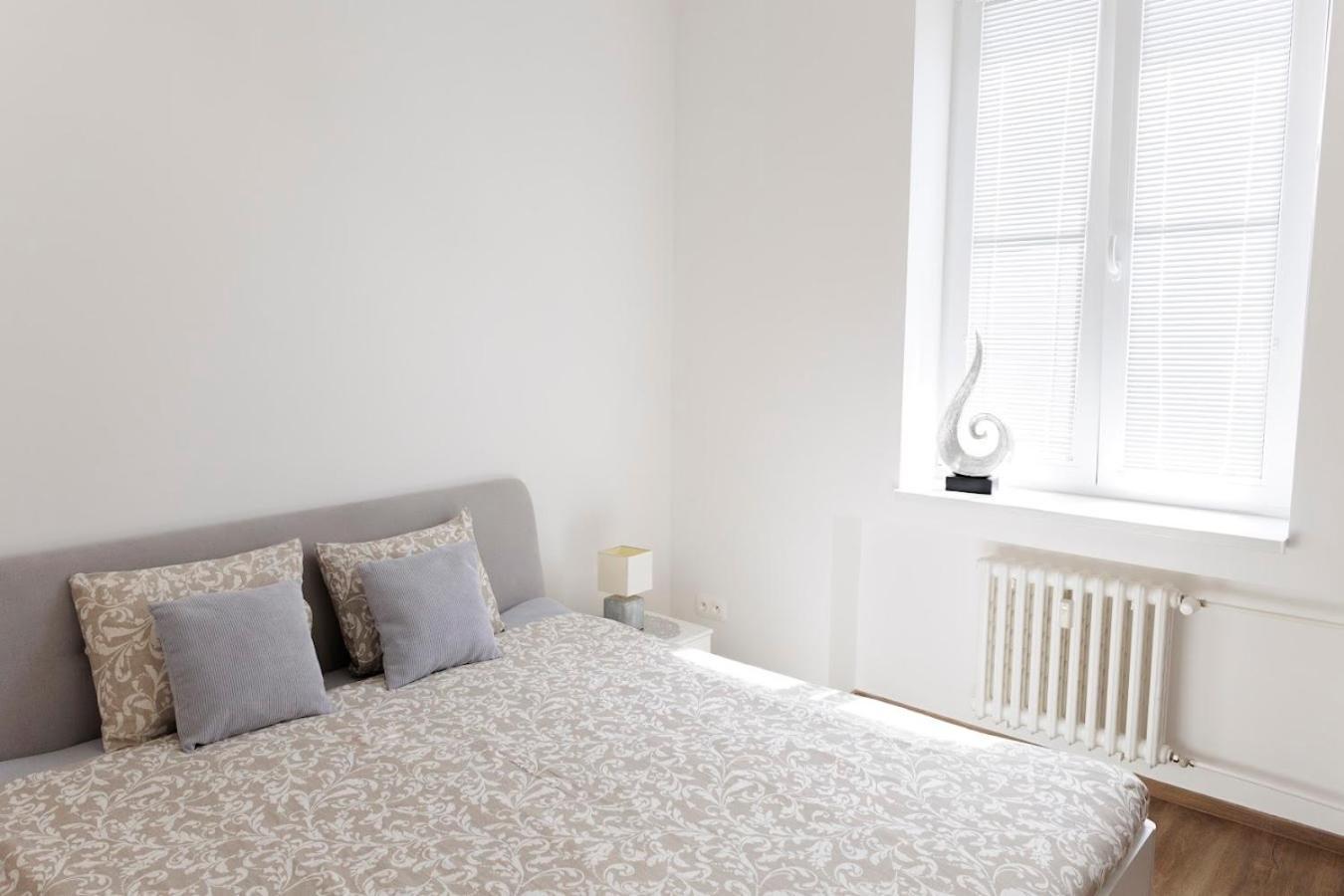 Diamond Residence In Old Town With Free Parking Bratislava Exterior foto