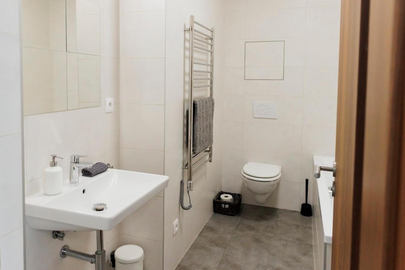 Diamond Residence In Old Town With Free Parking Bratislava Exterior foto